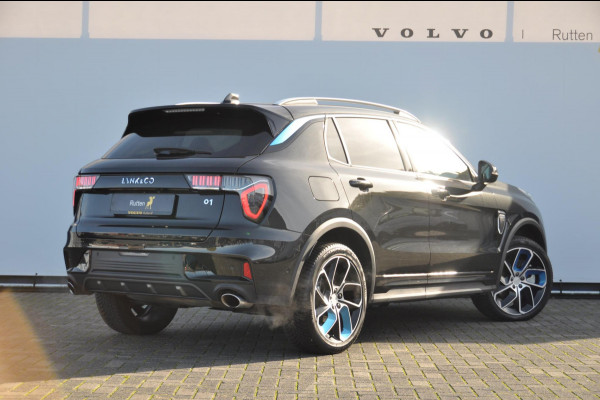 Lynk & Co 01 1.5 Lynk & Co 01 / 360 camera / Adaptieve cruise control/ Elektrische stoelen/ BLIS/ Stoelverwarming/ Elektrische achterklep/ Climate control/ Parkeersensoren met camera/ Regensensor/ Keyless entry