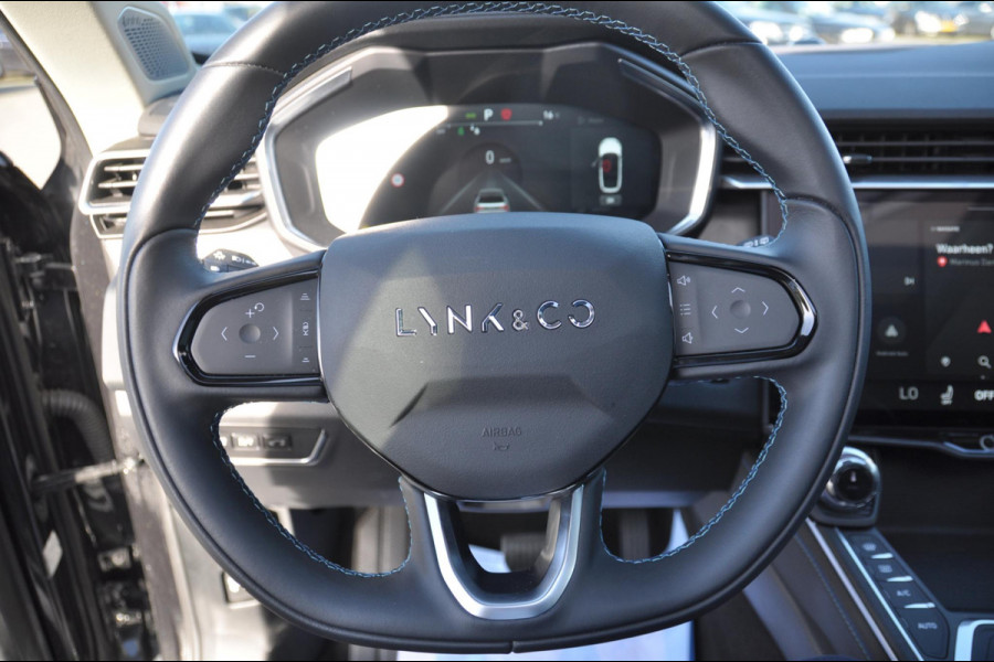 Lynk & Co 01 1.5 Lynk & Co 01 / 360 camera / Adaptieve cruise control/ Elektrische stoelen/ BLIS/ Stoelverwarming/ Elektrische achterklep/ Climate control/ Parkeersensoren met camera/ Regensensor/ Keyless entry