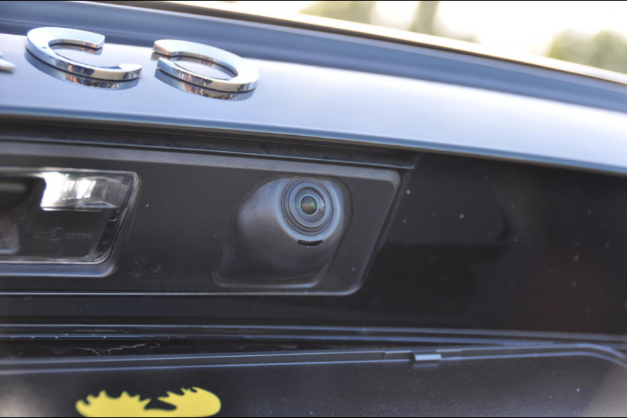 Lynk & Co 01 1.5 Lynk & Co 01 / 360 camera / Adaptieve cruise control/ Elektrische stoelen/ BLIS/ Stoelverwarming/ Elektrische achterklep/ Climate control/ Parkeersensoren met camera/ Regensensor/ Keyless entry