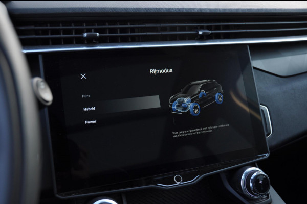 Lynk & Co 01 1.5 Lynk & Co 01 / 360 camera / Adaptieve cruise control/ Elektrische stoelen/ BLIS/ Stoelverwarming/ Elektrische achterklep/ Climate control/ Parkeersensoren met camera/ Regensensor/ Keyless entry