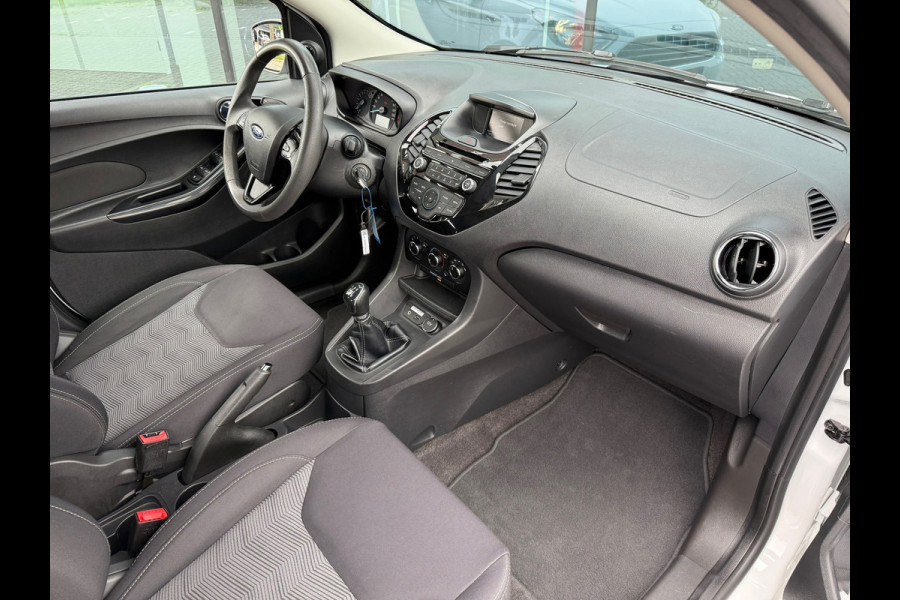 Ford Ka+ 1.2 Trend Ultimate - Airco - Parkeerhulp - Org.NL