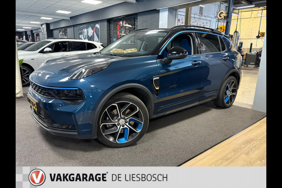 Lynk & Co 01 1.5 / pano / 360 camera / model 2023 / Infinity / navi /stoelverwarming