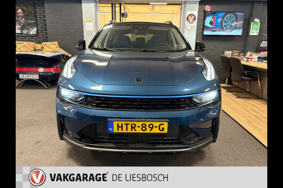 Lynk & Co 01 1.5 / pano / 360 camera / model 2023 / Infinity / navi /stoelverwarming