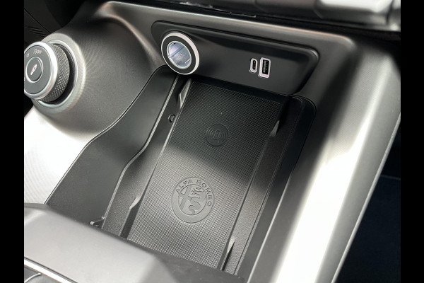 Alfa Romeo Tonale 1.5T Hybrid 160 pk Veloce | Panoramadak | El.achterklep | Veel optie's | Prijs is rijklaar