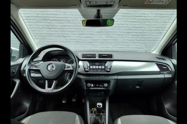 Škoda Fabia Combi 1.0 TSI Ecc Lmv Navigatie Led verl Trekhaak Pdc Cruise Control Business Edition