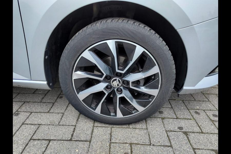 Škoda Fabia Combi 1.0 TSI Ecc Lmv Navigatie Led verl Trekhaak Pdc Cruise Control Business Edition
