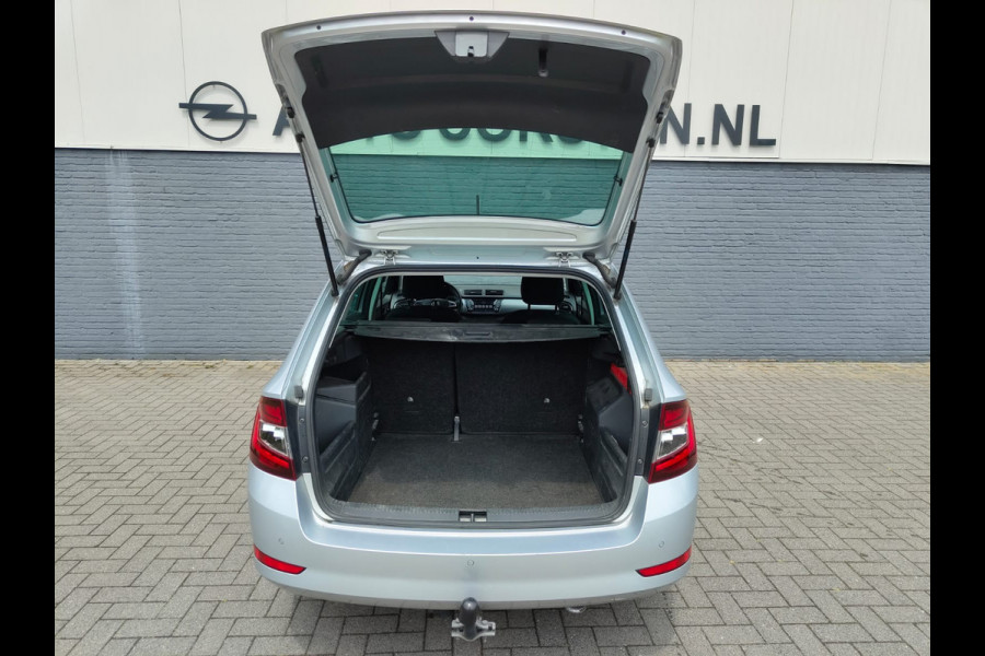 Škoda Fabia Combi 1.0 TSI Ecc Lmv Navigatie Led verl Trekhaak Pdc Cruise Control Business Edition