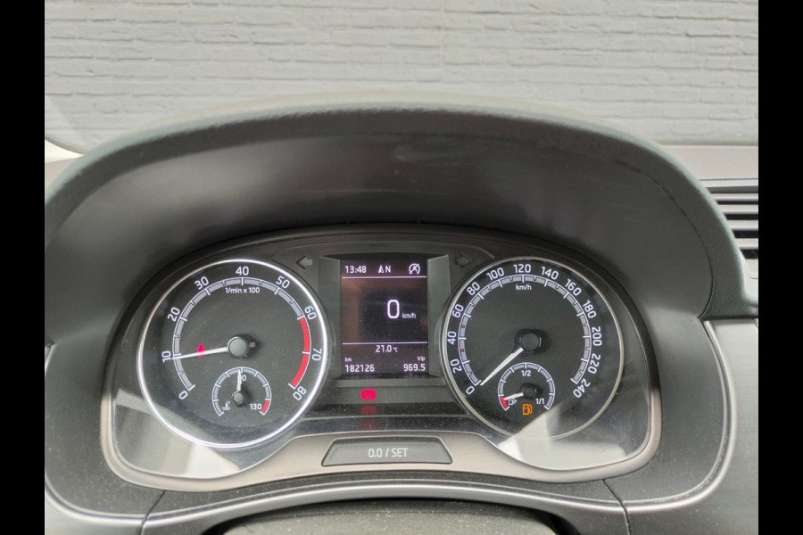 Škoda Fabia Combi 1.0 TSI Ecc Lmv Navigatie Led verl Trekhaak Pdc Cruise Control Business Edition