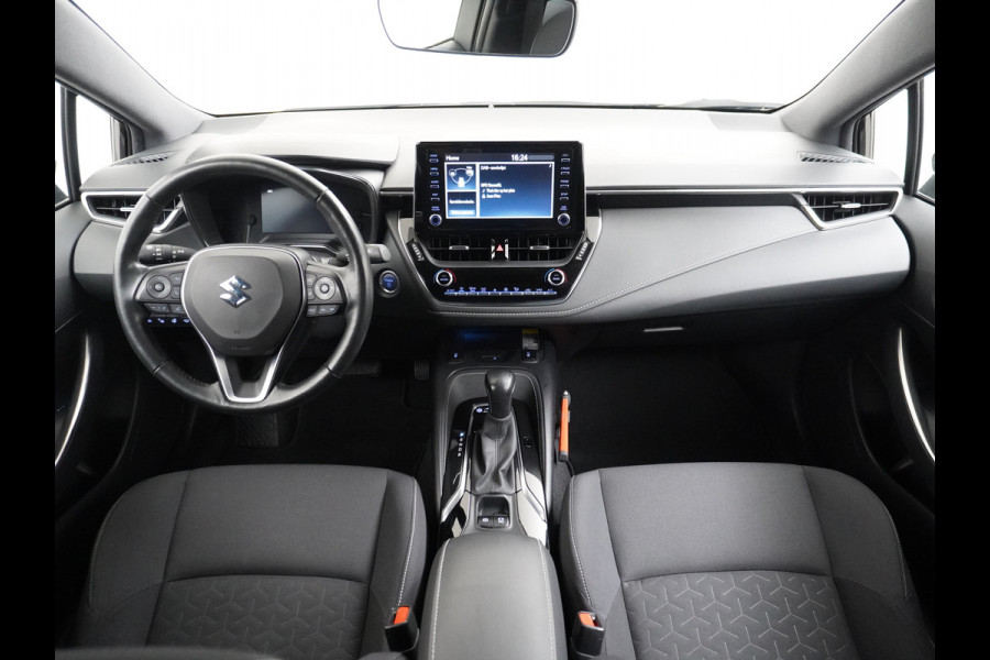 Suzuki Swace 1.8 Hybrid Trekh. Keyless Camera Adap.Cruise Parkeerhulp Stoel-/Stuurverw. Lane-dep. Bordherk. Blindspot Dab Navi Aut.Verlichting Regensensor PrivacyGlas Pdc Isofix Led Dakrails ArmsteunV+A Usb Ecc 16''LM Style
