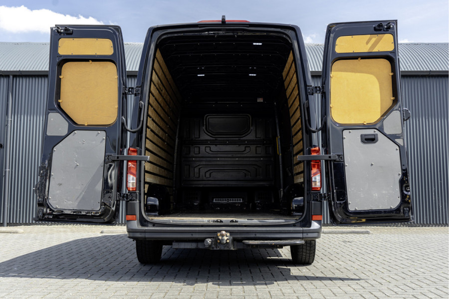 Volkswagen Crafter 35 TDI | L3H3 | HIGHLINE | LED | Camera | CarPlay | Navi | Cruise | Airco | PDC | Euro 6