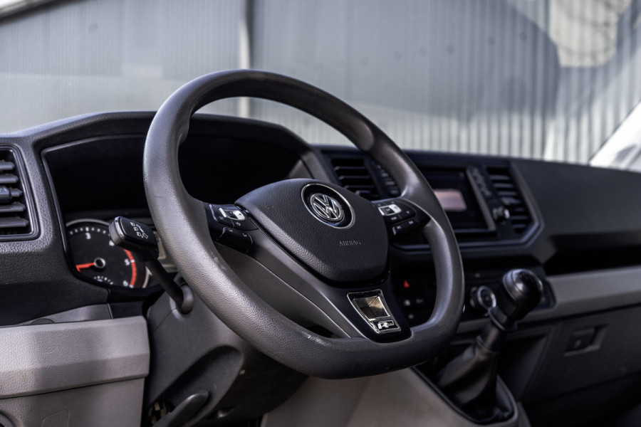 Volkswagen Crafter 35 TDI | L3H3 | HIGHLINE | LED | Camera | CarPlay | Navi | Cruise | Airco | PDC | Euro 6
