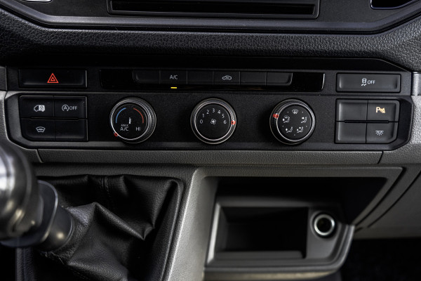 Volkswagen Crafter 35 TDI | L3H3 | HIGHLINE | LED | Camera | CarPlay | Navi | Cruise | Airco | PDC | Euro 6