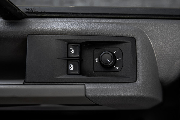 Volkswagen Crafter 35 TDI | L3H3 | HIGHLINE | LED | Camera | CarPlay | Navi | Cruise | Airco | PDC | Euro 6