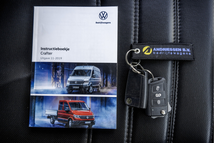 Volkswagen Crafter 35 TDI | L3H3 | HIGHLINE | LED | Camera | CarPlay | Navi | Cruise | Airco | PDC | Euro 6