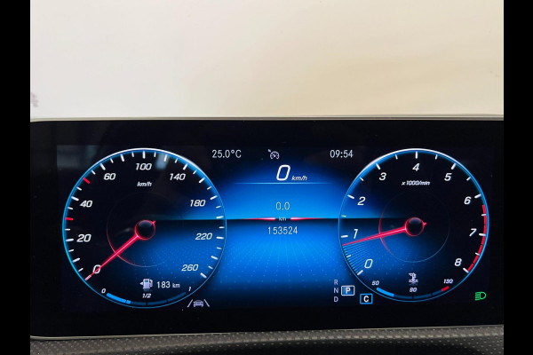 Mercedes-Benz A-Klasse 180 / AMG / BTW / NL-auto / Widescreen