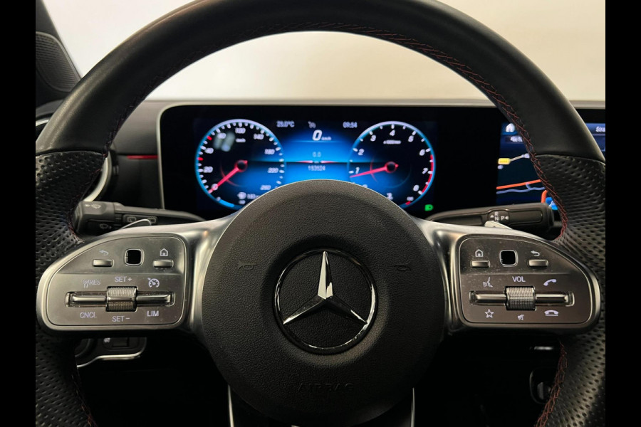 Mercedes-Benz A-Klasse 180 / AMG / BTW / NL-auto / Widescreen