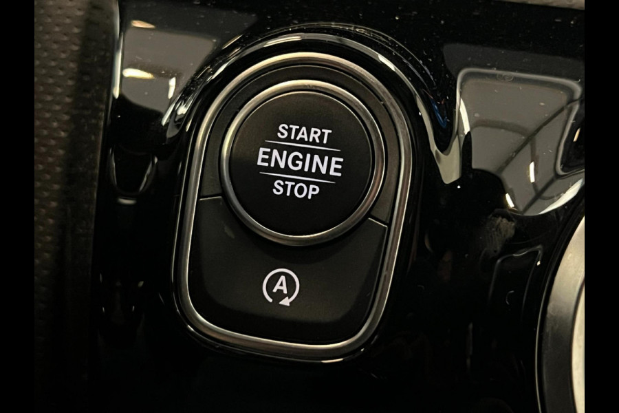 Mercedes-Benz A-Klasse 180 / AMG / BTW / NL-auto / Widescreen