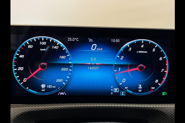 Mercedes-Benz A-Klasse 180 / AMG / Pano / NL-auto / Widescreen