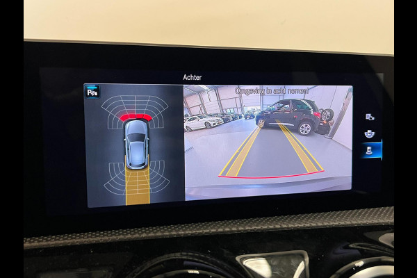Mercedes-Benz A-Klasse 180 / AMG / Pano / NL-auto / Widescreen