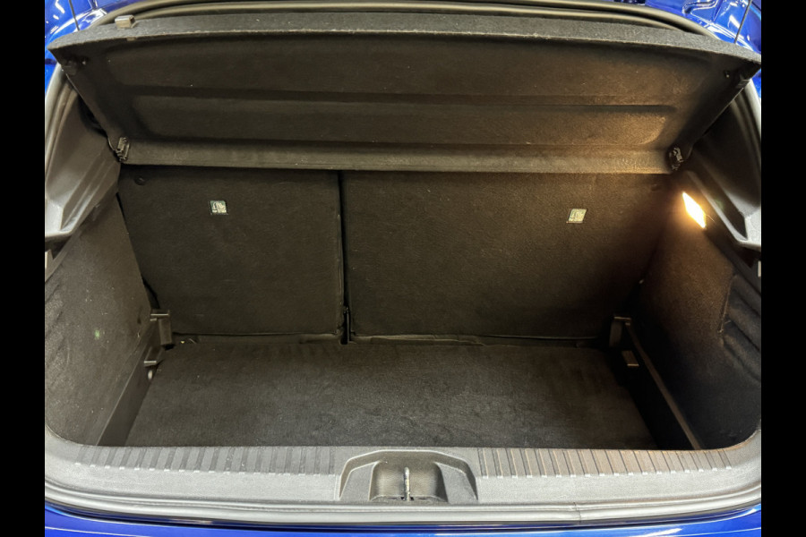 Renault Clio 1.3 TCe 130pk AUT, Edition One Navi | 17 inch | Led | V+A PDC | Camera | Stoel & Stuur verwarming | 100% onderhouden!
