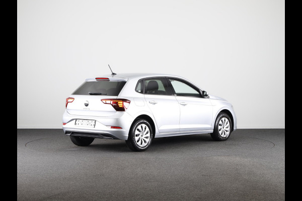 Volkswagen Polo 1.0 TSI Life 95 pk Automaat (DSG) | Navigatie via App | Autom. airco | Parkeersensoren (Park assist) | Adaptieve cruise control | Stoelverwarming |