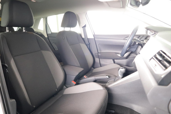 Volkswagen Polo 1.0 TSI Life 95 pk Automaat (DSG) | Navigatie via App | Autom. airco | Parkeersensoren (Park assist) | Adaptieve cruise control | Stoelverwarming |
