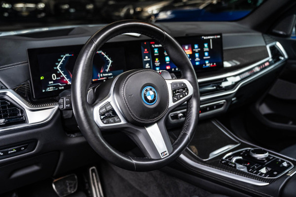 BMW X5 xDrive50e Hybrid M-Sport | Pano Skylounge | HUD | 360 | Brooklyn Grau