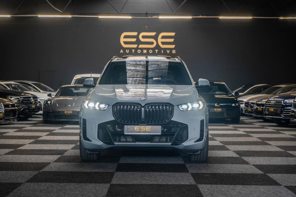 BMW X5 xDrive50e Hybrid M-Sport | Pano Skylounge | HUD | 360 | Brooklyn Grau