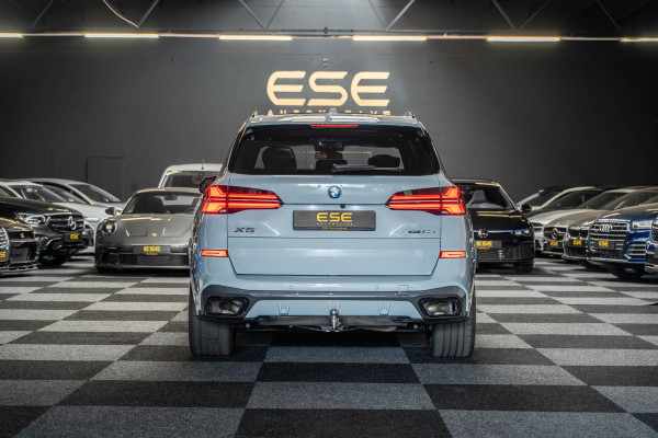BMW X5 xDrive50e Hybrid M-Sport | Pano Skylounge | HUD | 360 | Brooklyn Grau