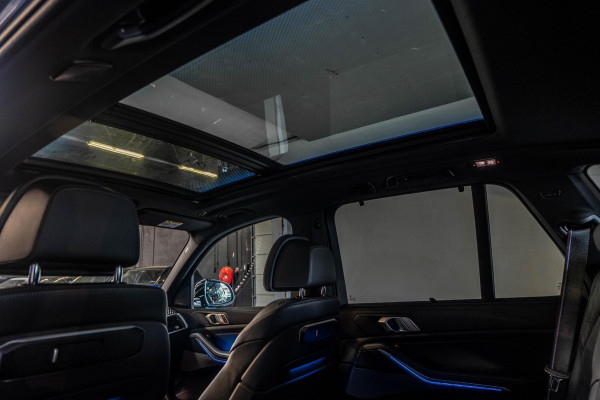 BMW X5 xDrive50e Hybrid M-Sport | Pano Skylounge | HUD | 360 | Brooklyn Grau