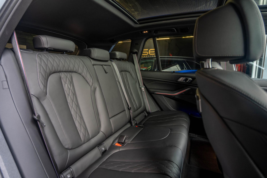 BMW X5 xDrive50e Hybrid M-Sport | Pano Skylounge | HUD | 360 | Brooklyn Grau