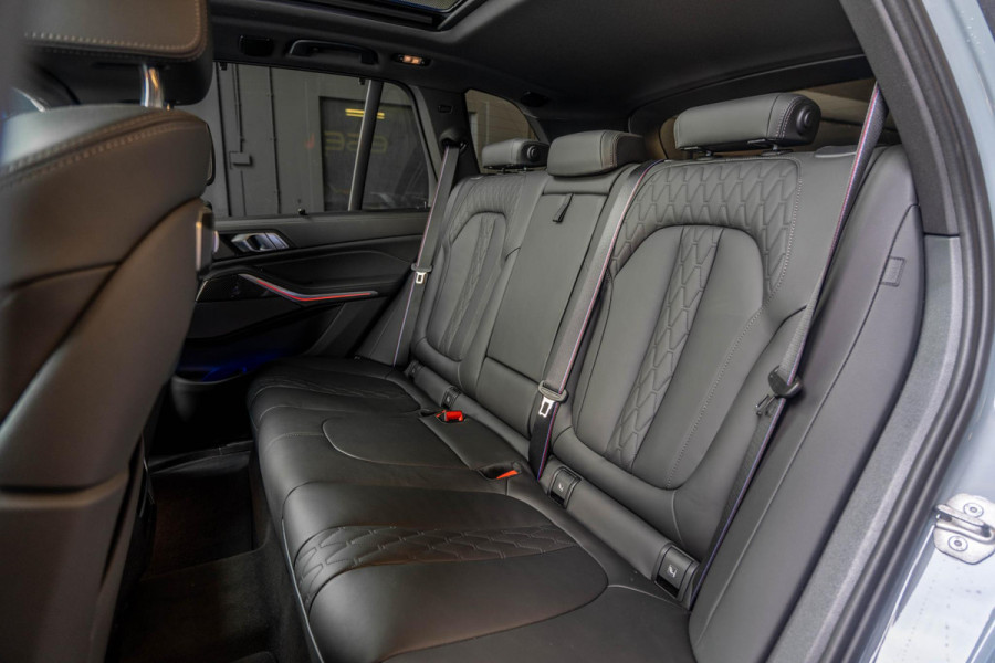 BMW X5 xDrive50e Hybrid M-Sport | Pano Skylounge | HUD | 360 | Brooklyn Grau