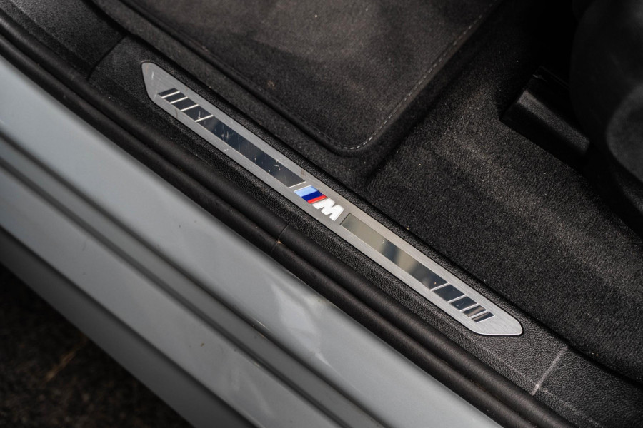 BMW X5 xDrive50e Hybrid M-Sport | Pano Skylounge | HUD | 360 | Brooklyn Grau