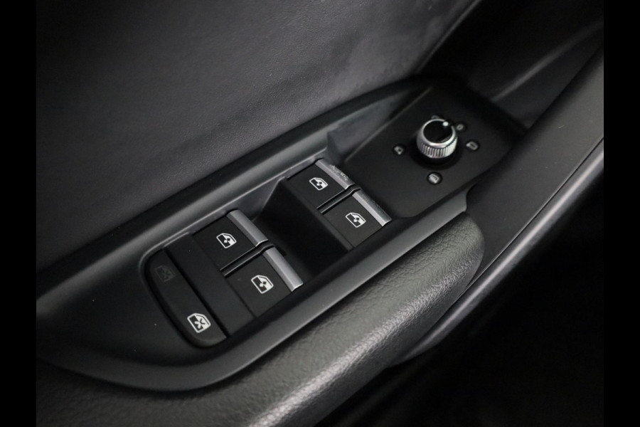 Audi Q5 50 TFSI e S edition 299pk S-tronic | SoH 92% | Navigatie | B&O Audio | Keyless entry | Parkeercamera | Verwarmbare voorstoelen