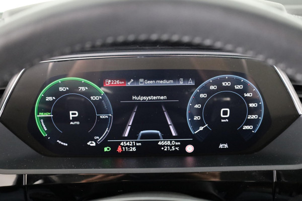 Audi e-tron Sportback 55 quattro Business edition Plus 95 kWh 408pk | SoH 95% | Panoramadak | Trekhaak | B&O Soundsystem | Head up Display | 360° Camera