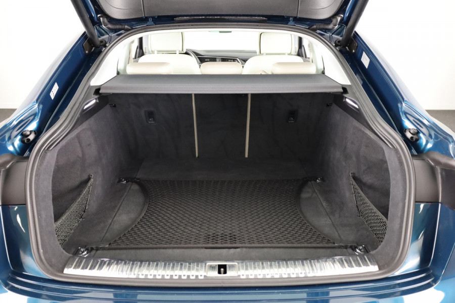 Audi e-tron Sportback 55 quattro Business edition Plus 95 kWh 408pk | SoH 95% | Panoramadak | Trekhaak | B&O Soundsystem | Head up Display | 360° Camera