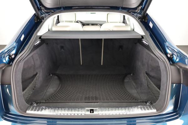 Audi e-tron Sportback 55 quattro Business edition Plus 95 kWh 408pk | SoH 95% | Panoramadak | Trekhaak | B&O Soundsystem | Head up Display | 360° Camera