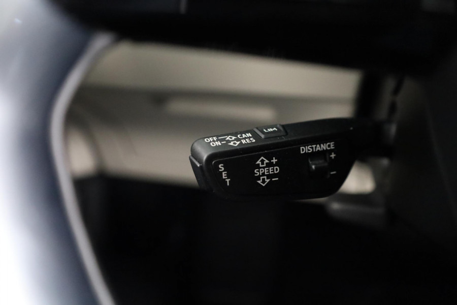Audi e-tron Sportback 55 quattro Business edition Plus 95 kWh 408pk | SoH 95% | Panoramadak | Trekhaak | B&O Soundsystem | Head up Display | 360° Camera