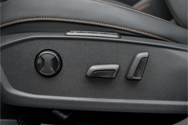 Seat Leon CUPRA 2.0 TSI 301PK Pano Leder Beats CarPlay Camera