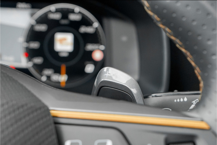 Seat Leon CUPRA 2.0 TSI 301PK Pano Leder Beats CarPlay Camera