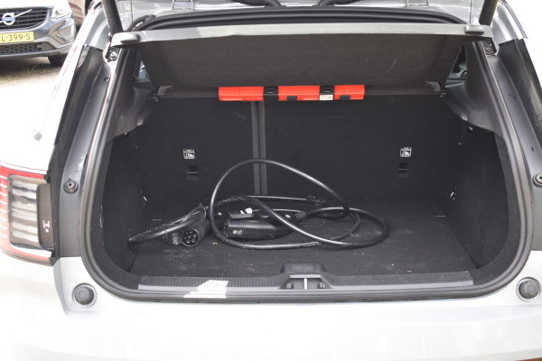 Volvo EX30 Single Motor Extended Range Ultra 69 kWh | Stoelverwarming | Glazen dak | ACC | Elektr. stoel | 360 camera