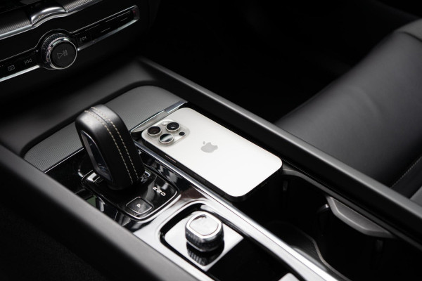 Volvo XC60 2.0 B4 R-Design Pano / Memory / 360