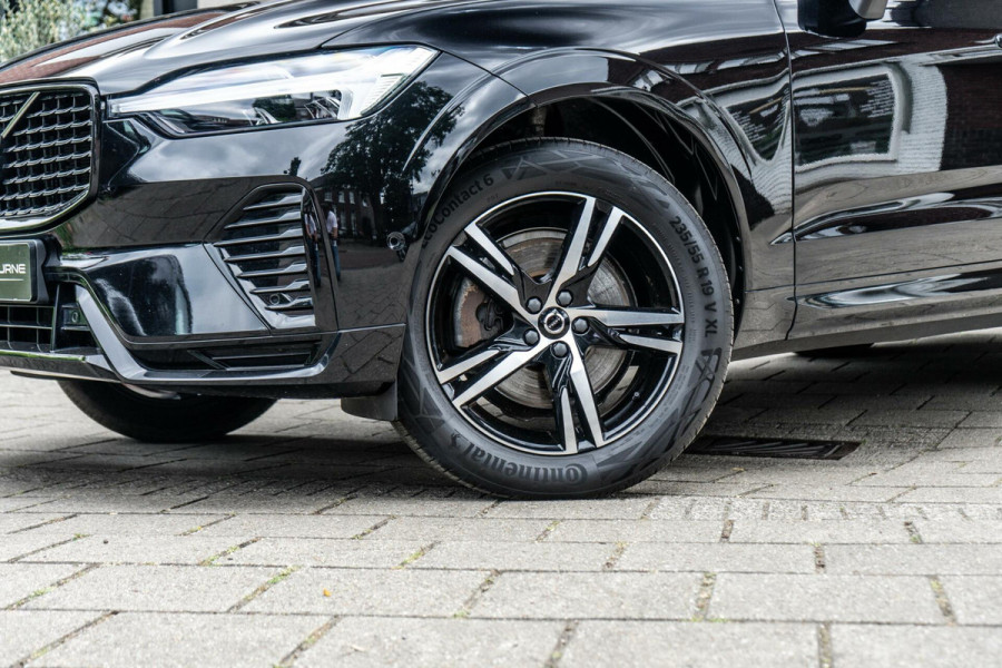 Volvo XC60 2.0 B4 R-Design Pano / Memory / 360