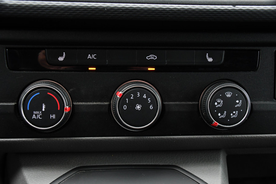 Volkswagen Transporter 2.0 TDI L2H1 30 Highline PB Edition Cruise, Camera, Carplay, LED, 150PK, Automaat, Sensoren, Multimedia, UNIEK!