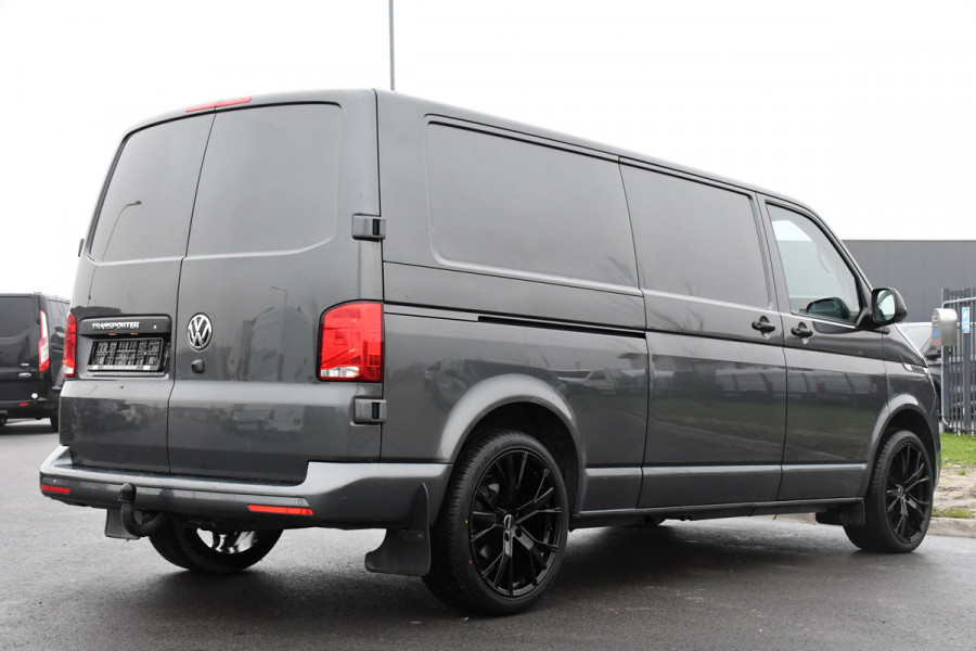 Volkswagen Transporter 2.0 TDI L2H1 30 Highline PB Edition Cruise, Camera, Carplay, LED, 150PK, Automaat, Sensoren, Multimedia, UNIEK!