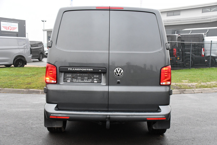 Volkswagen Transporter 2.0 TDI L2H1 30 Highline PB Edition Cruise, Camera, Carplay, LED, 150PK, Automaat, Sensoren, Multimedia, UNIEK!
