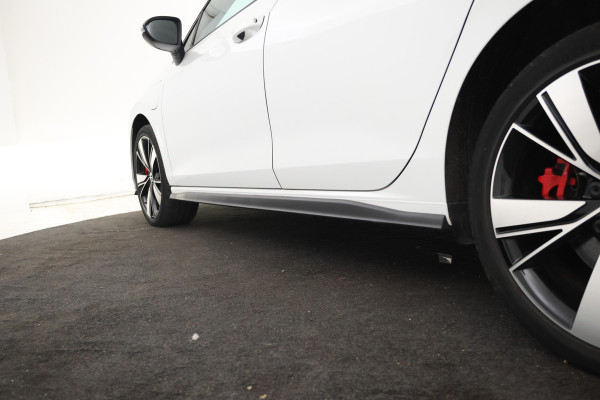 Volkswagen Golf 1.4 eHybrid GTE Panorama, Apple carplay, 18Inch.