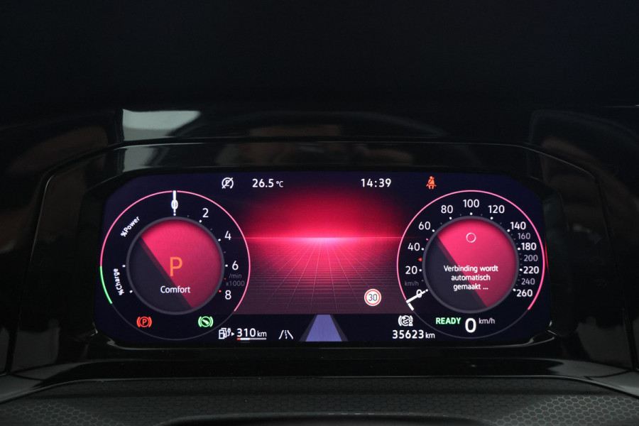 Volkswagen Golf 1.4 eHybrid GTE Panorama, Apple carplay, 18Inch.