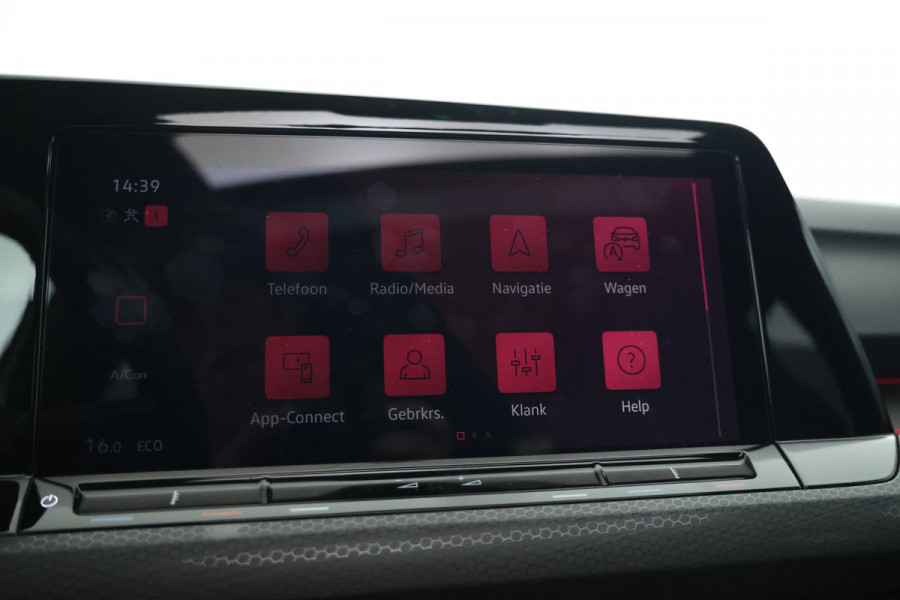 Volkswagen Golf 1.4 eHybrid GTE Panorama, Apple carplay, 18Inch.