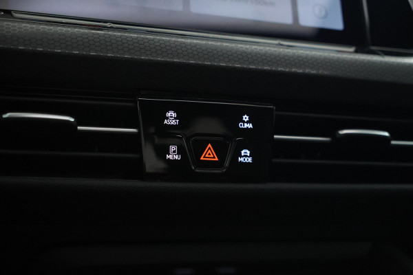 Volkswagen Golf 1.4 eHybrid GTE Panorama, Apple carplay, 18Inch.